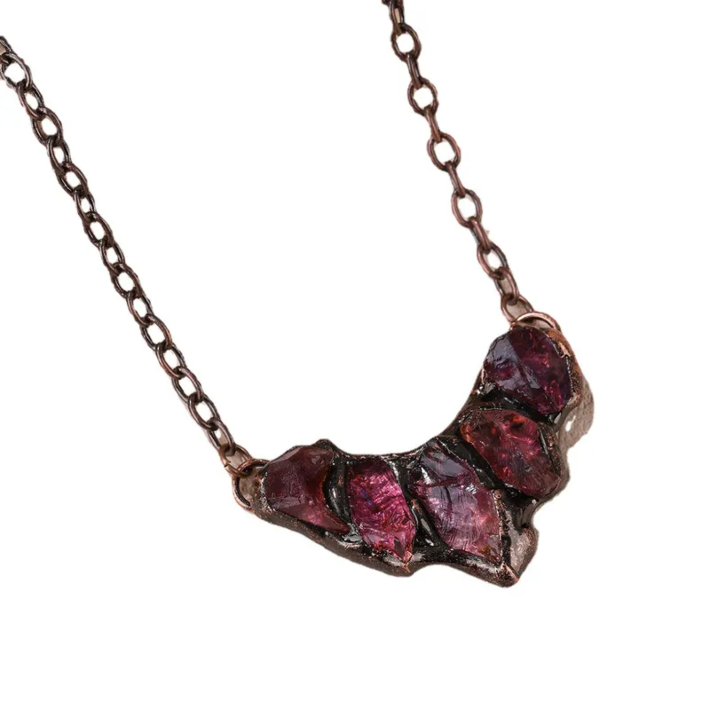 Elegant Natural Stone Crystal Copper-Plated Pendant Necklace