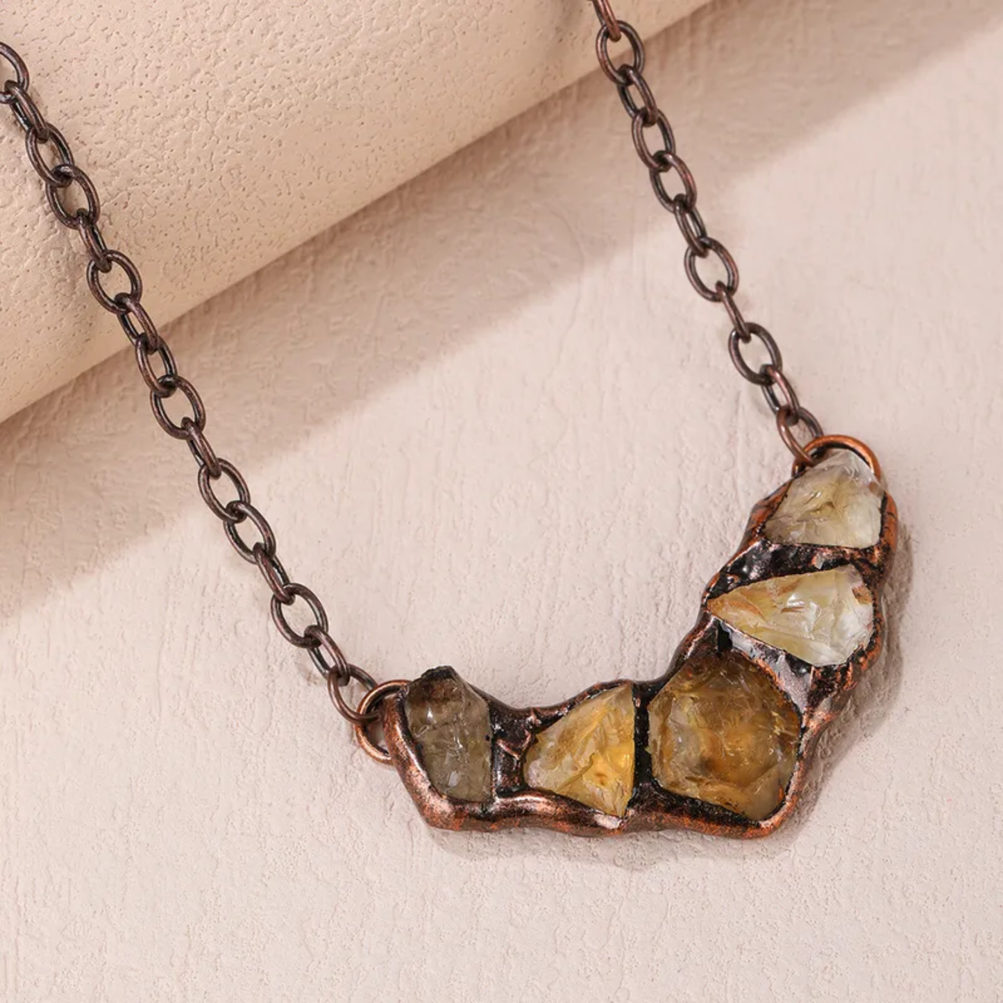 Elegant Natural Stone Crystal Copper-Plated Pendant Necklace