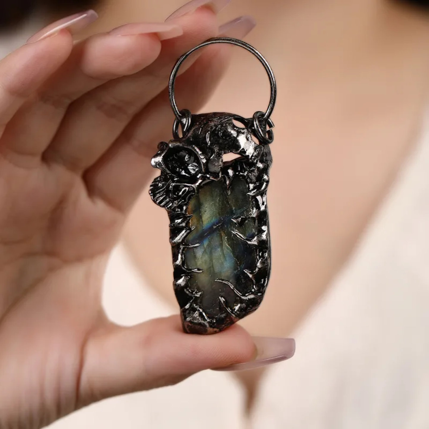 Labradorite Skull Pendant Necklace – Natural Crystal Statement Jewelry